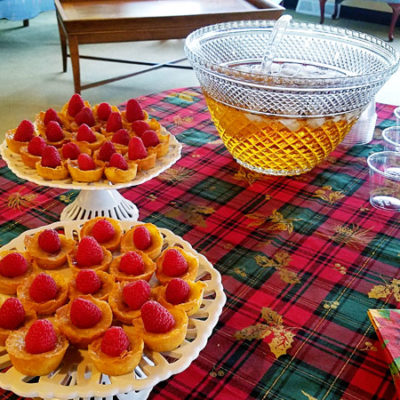 Raspberry Sugar Cream (Mini) Tarts