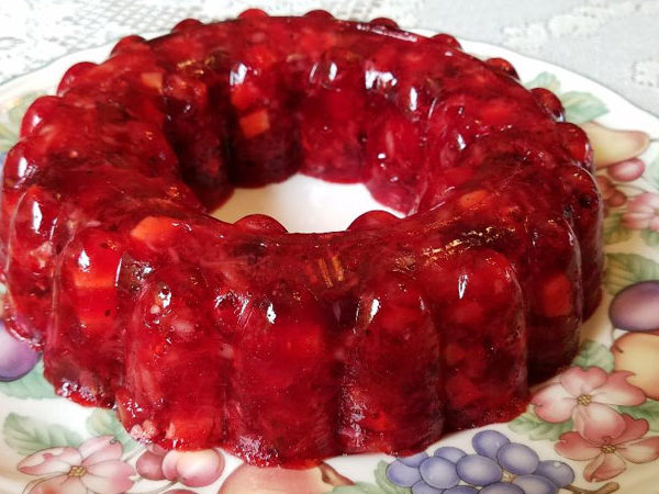 Festive Pineapple Cranberry Salad