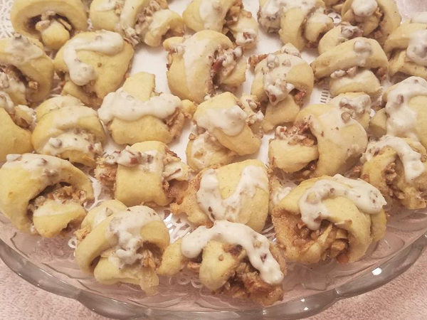 Austrian Apple Twists