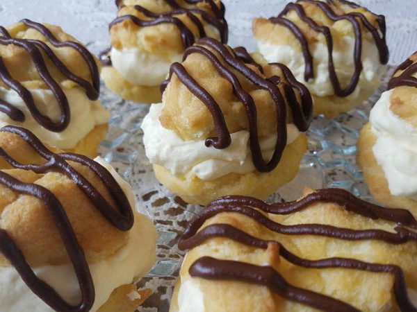 Vanilla Cream Puffs